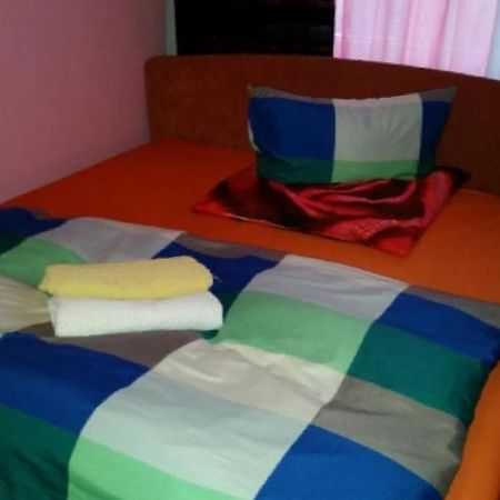 Schohne Zimmer Mit Doppelbet Мюнхен Екстер'єр фото
